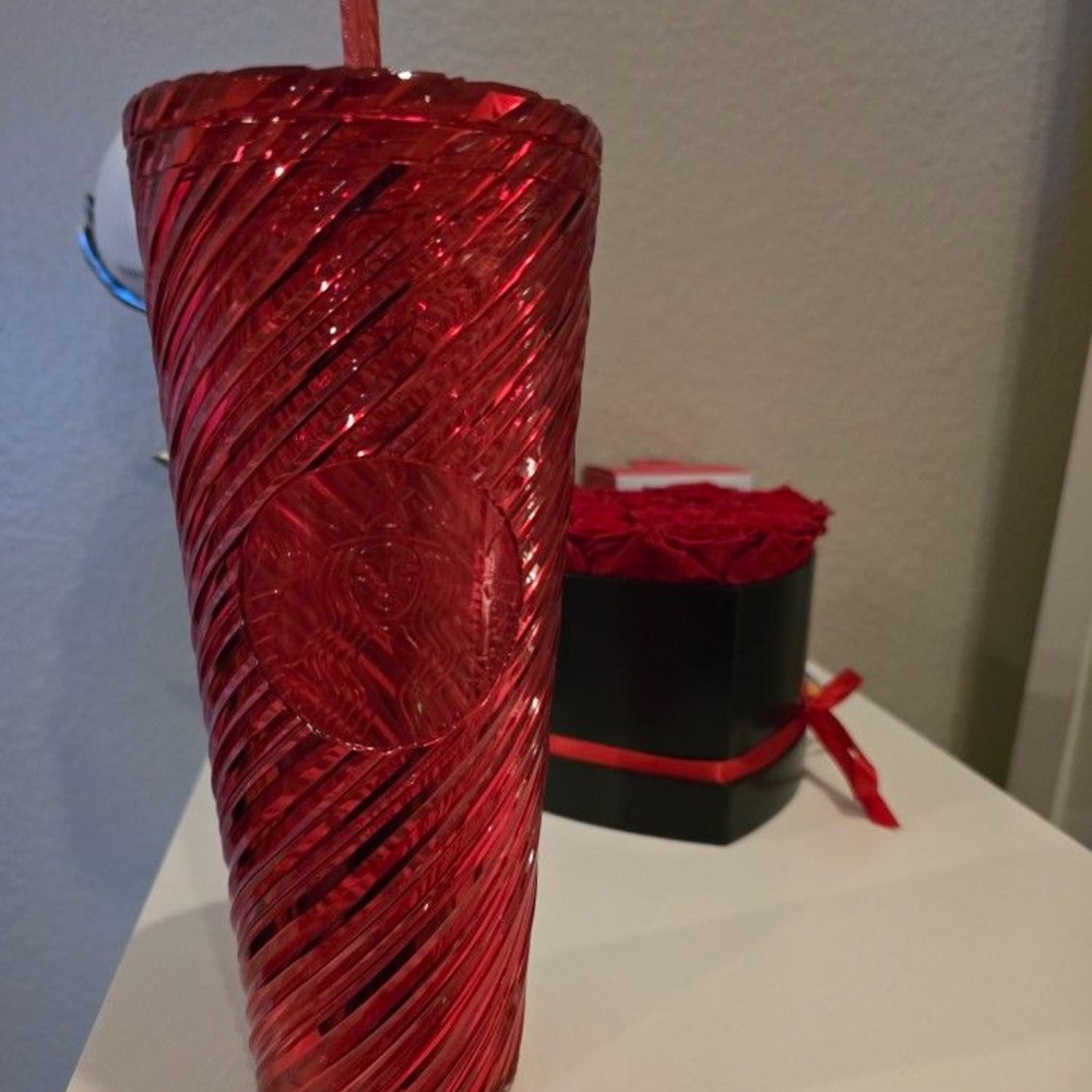 Red Swirl Tumbler with Straw